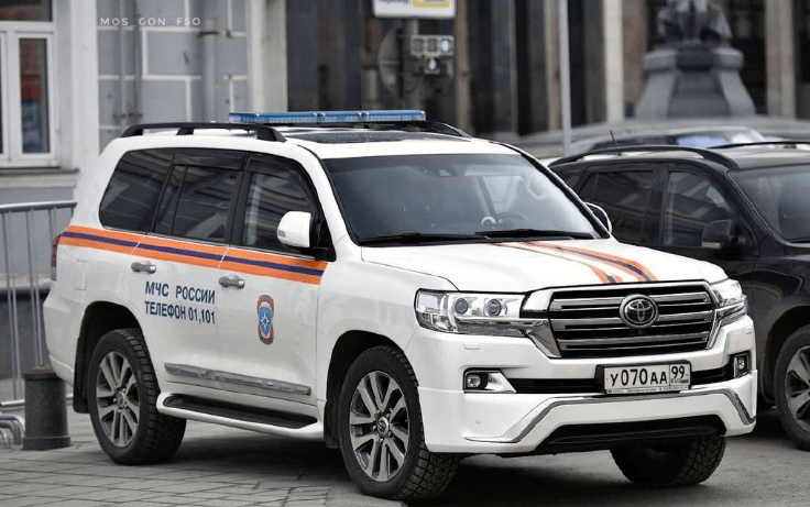 俄罗斯街头的各式警车!网友:这也太壕了!