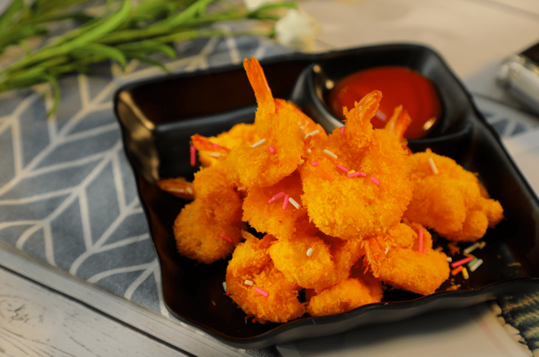 【蒸烤箱美味】简单几步做出"黄金蝴蝶虾",口口酥脆,大小朋友都喜欢!