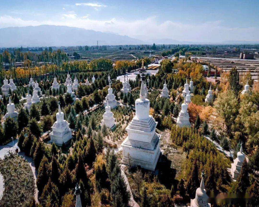 白塔寺明朝收复河西后,徙民实边,发展农业,整顿文化教育,并在武威城