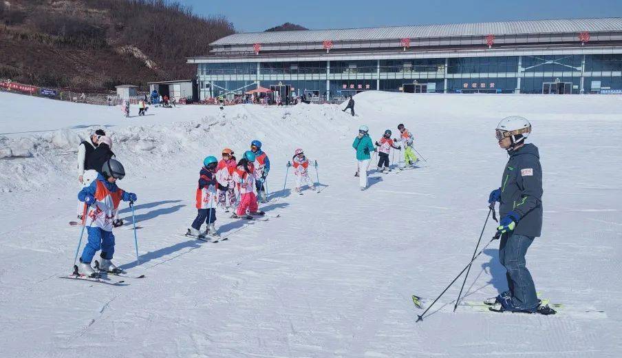 【本周六发团】雪野滑雪场||欢度新春,过年不打烊!