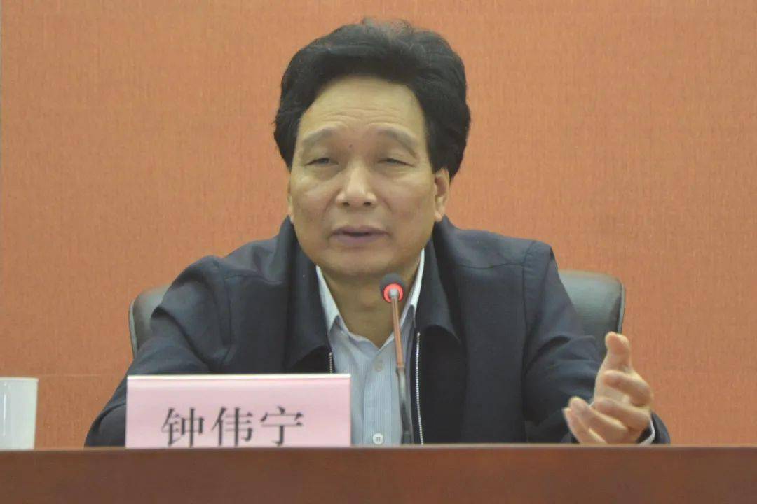 重整行装再出发聚力奋进新篇章惠州市总工会召开2020