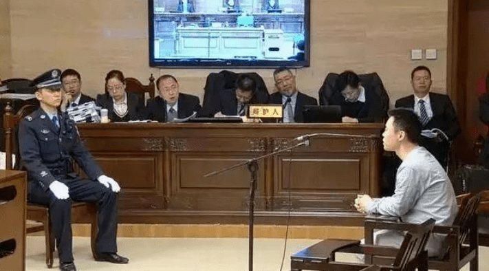 仅仅过了一天,社交巨头腾讯微信将三个应用一齐封杀.