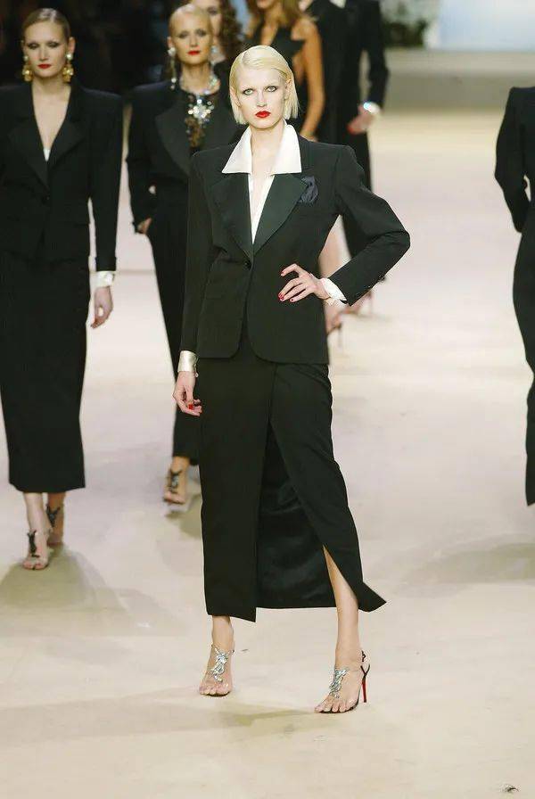 足以可见它永不磨灭的辉煌.