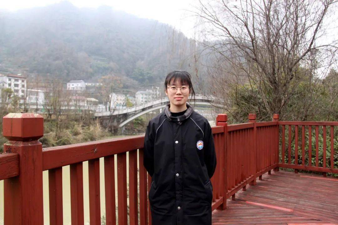 五峰高级中学德雅之星风采高一年级