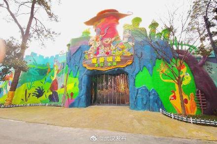 东湖魔兽城堡今天开业啦