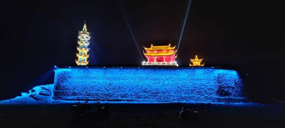 落星墩夜景美翻了!还不快去看看 !