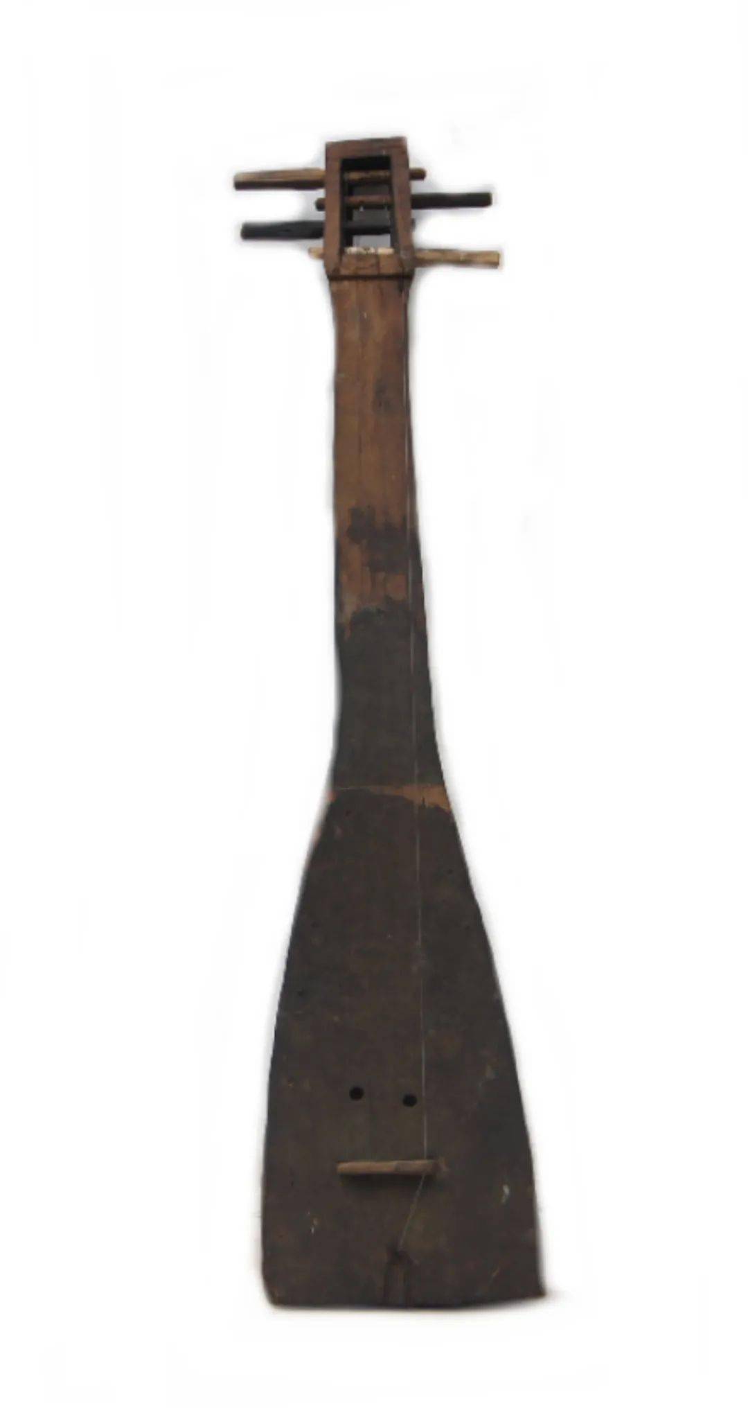 不易蛀虫等特点,也被人们用来制作乐器,比如怒江傈僳族的传统乐器"期