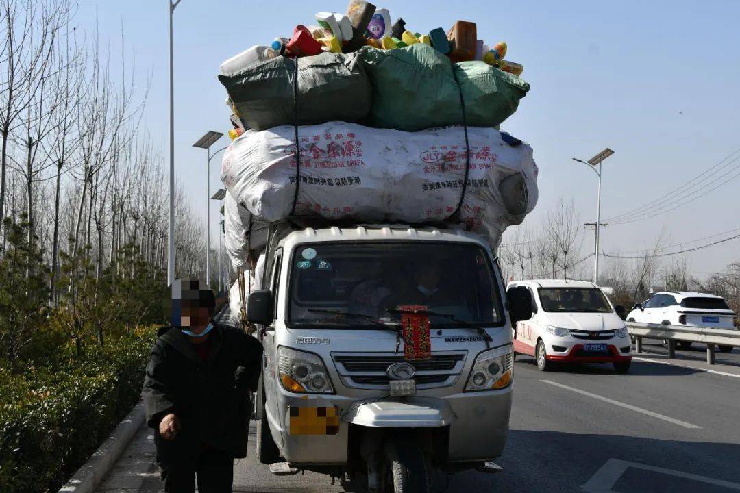 为有效预防和减少道路交通事故的发生,营造良好的道路交通环境.