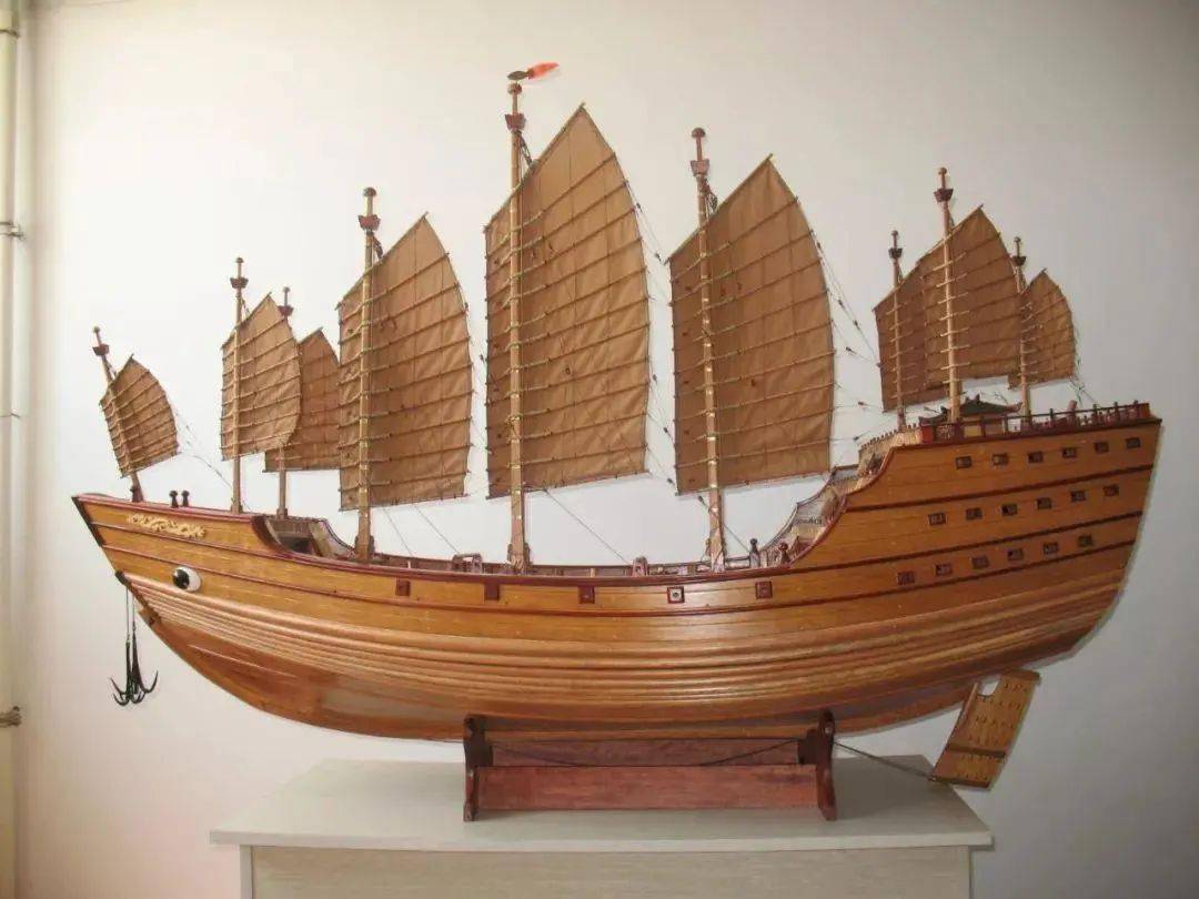 好书推荐丨郑和下西洋用的船有多大哥伦布曾是海盗的部下
