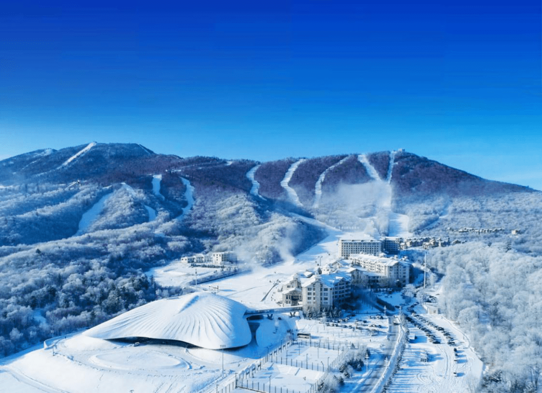 滑雪推荐滑春雪正当时18大滑雪场邀你开启顶级春雪畅滑之旅