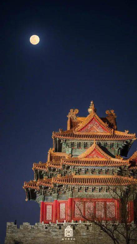 十五圆月穿角楼,美绝了_故宫