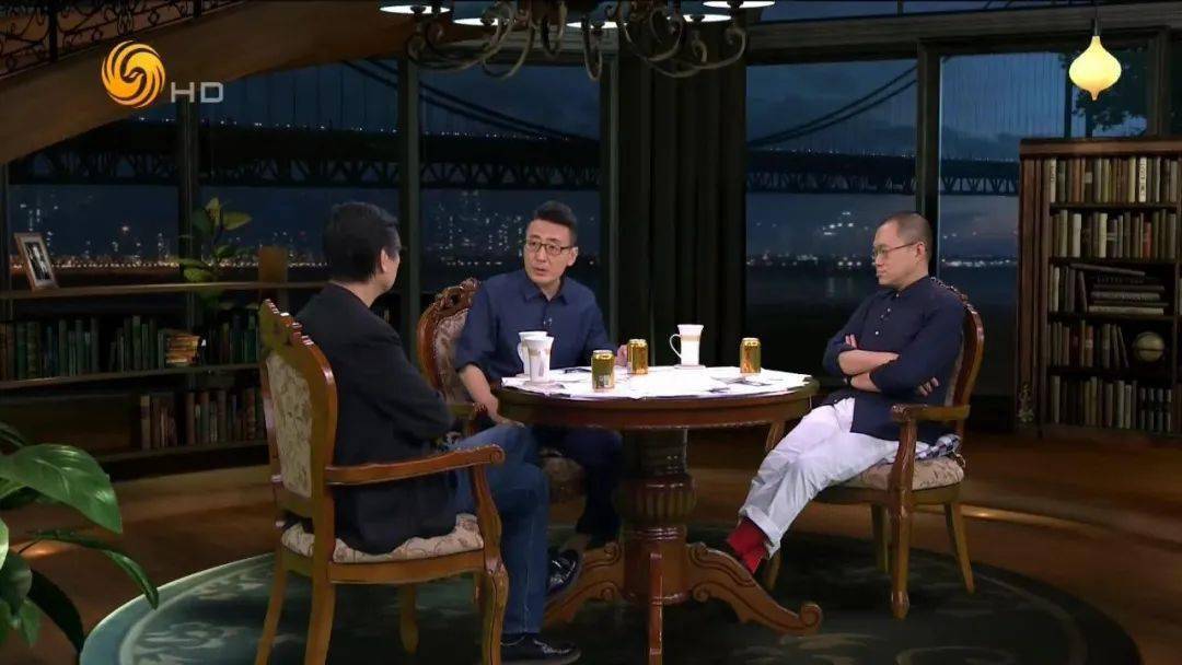 《锵锵行天下:第二季》影评:一集飙上9.5,这国产良心别再停播了