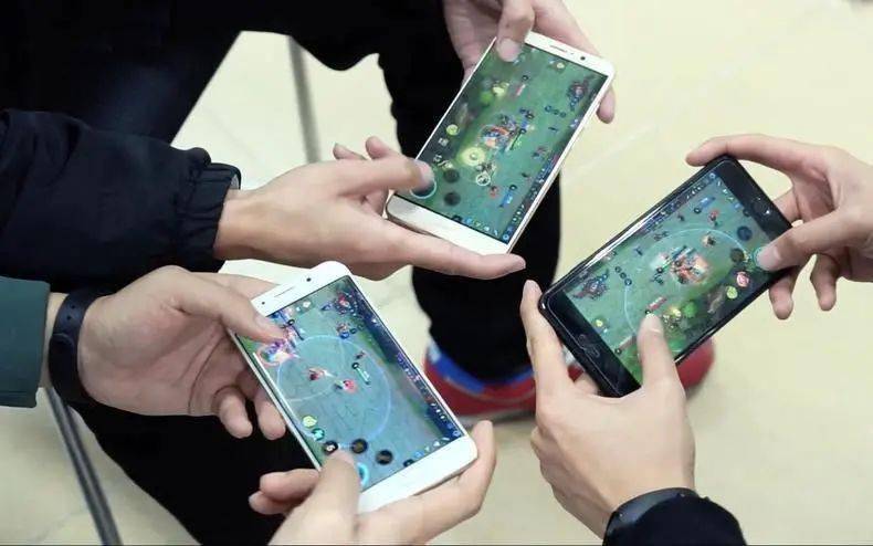 未成年人沉迷手机游戏已成为不容忽视的社会现象.