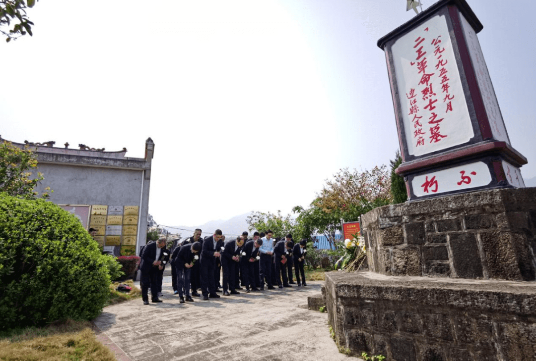 市行政(市民)服务中心赴连江透堡镇 开展党史学习教育