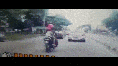 搞笑GIF: 这操作别人也是学不来