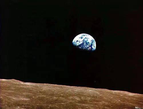 地球自拍,火星日出…2000 太空实拍,真实讲述137亿年宇宙