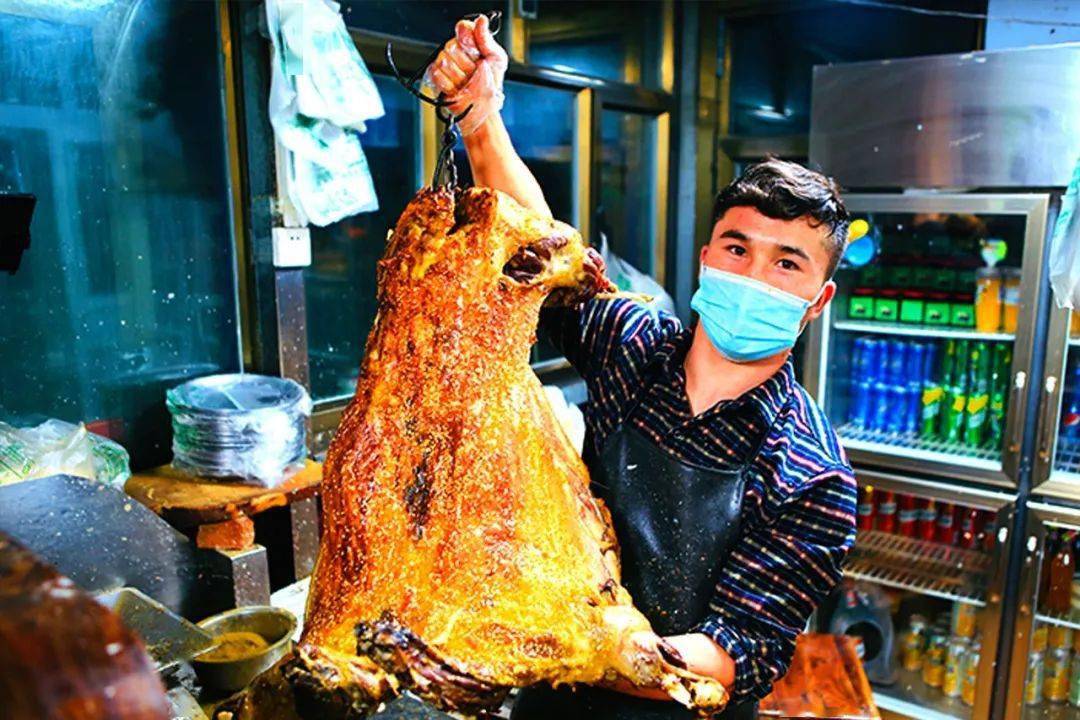 【梦幻南疆】10天9晚-南疆美食一网打尽 漫游吐鲁番 烤全驼水果欢迎