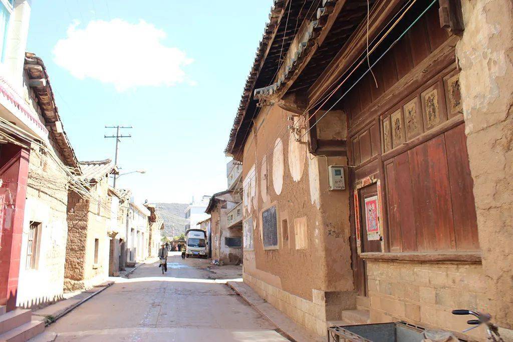 老街幽静古朴据了解,至元二十年(1283年,江川降州为县,废双龙入江川