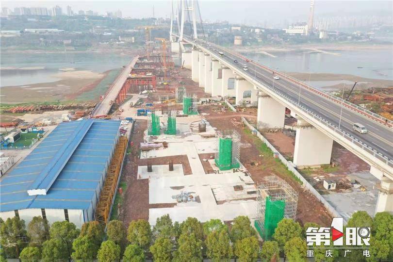桥都又添新品种 李家沱长江复线桥即将进入水上结构施工