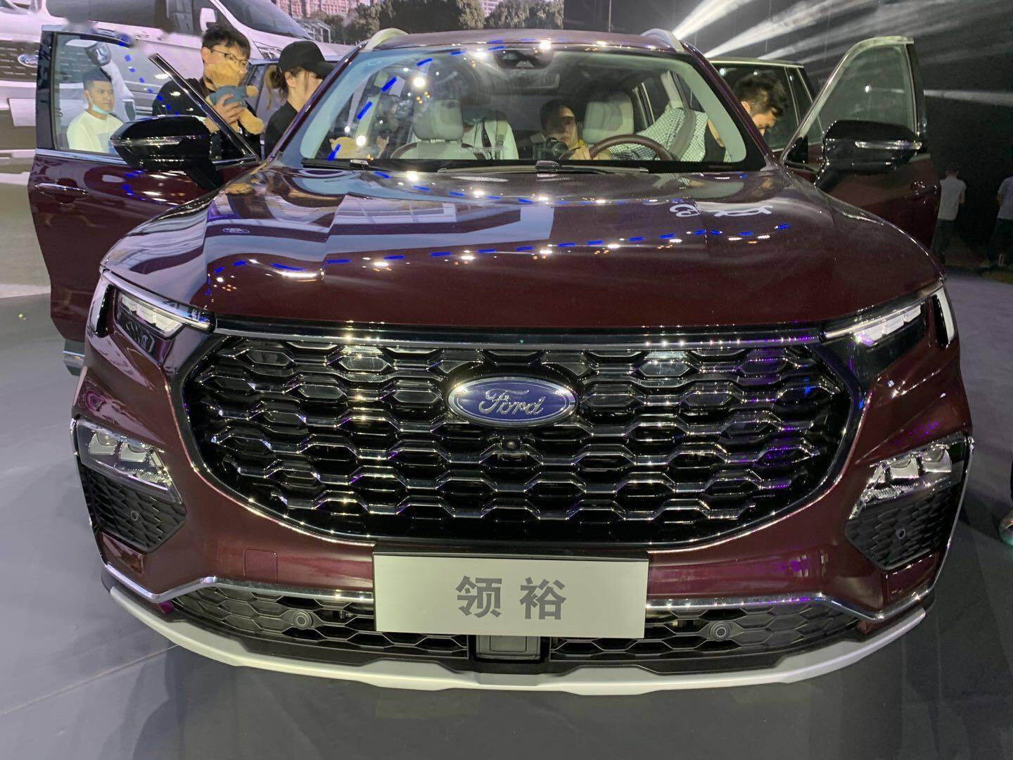 专为多口之家打造的6座suv,"福特领裕,款待挚爱"