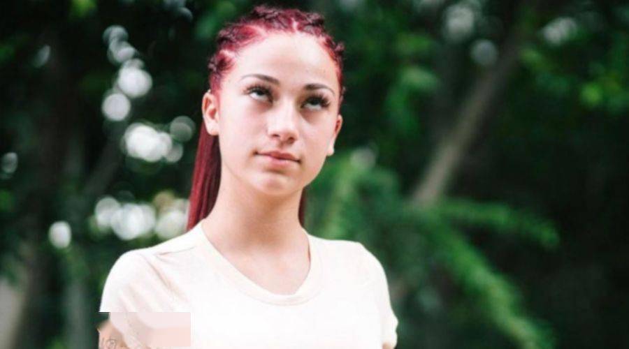 打妈女孩bhad bhabie 十八岁生日迫不及待地开通了onlyfans