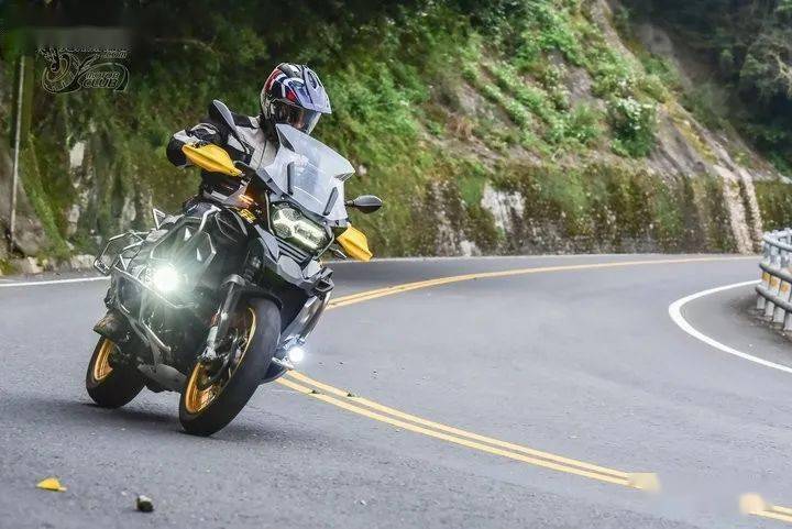 2021款宝马r1250 gs / adv,四十周年纪念版台媒试驾及官方报价