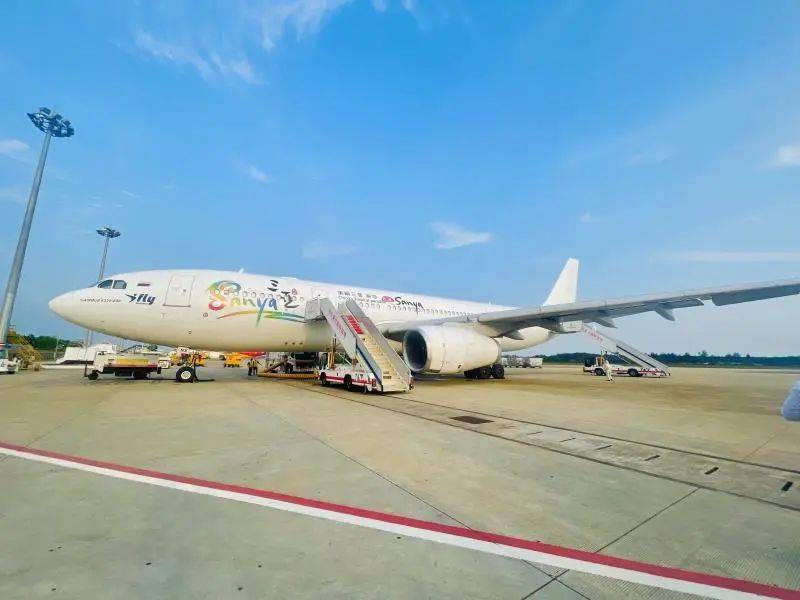 约60吨的空中跨境运力,更好地满足海口往返欧洲的航空货物运输需求,本