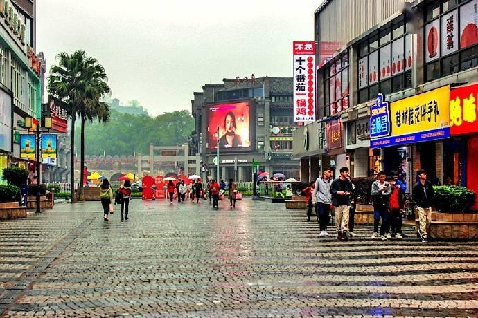 雨中闲逛桂林正阳步行街,且行且寻,穿越正阳街的前世今生