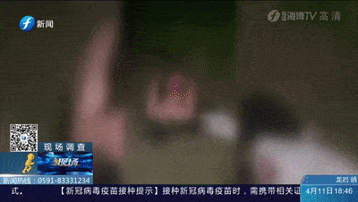 了许多 让人难以置信的侮辱行为 在这个过程中 他们一群男女嘻嘻哈哈