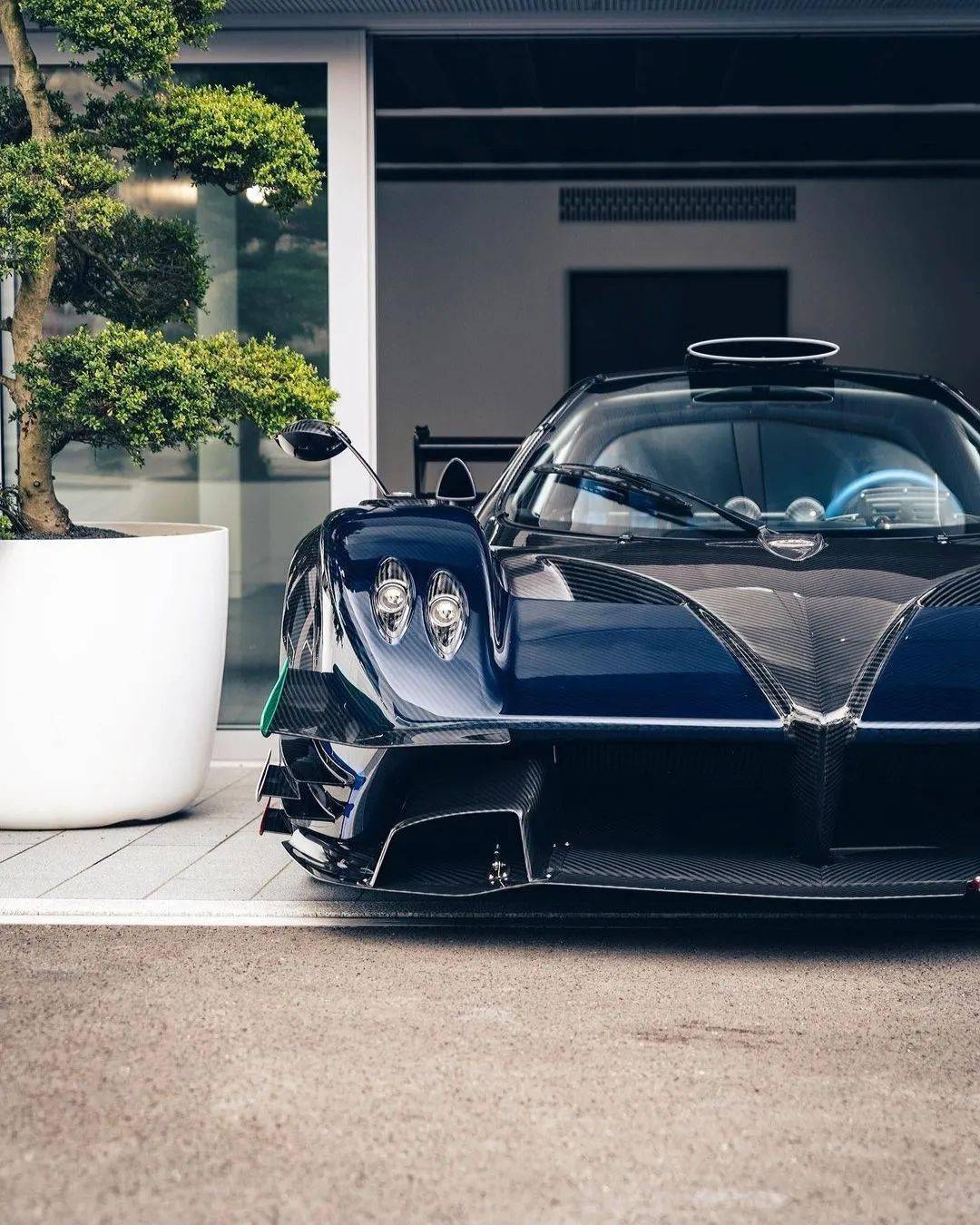 赛车公路化新作:帕加尼 zonda revelucion lanzante