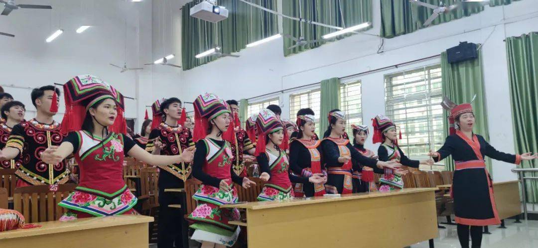 据悉,外籍学生 "壮族三月三"山歌学唱活动由该校对外合作与交流处