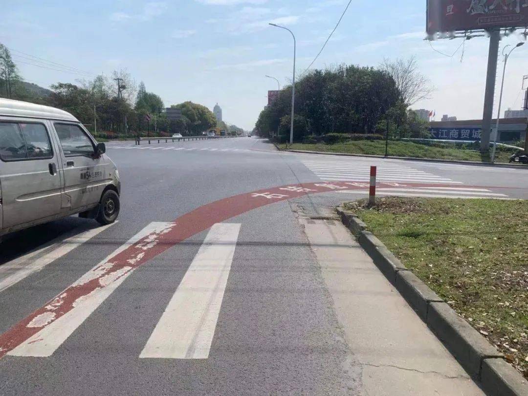 江阴马路红色区域慎入!_路口