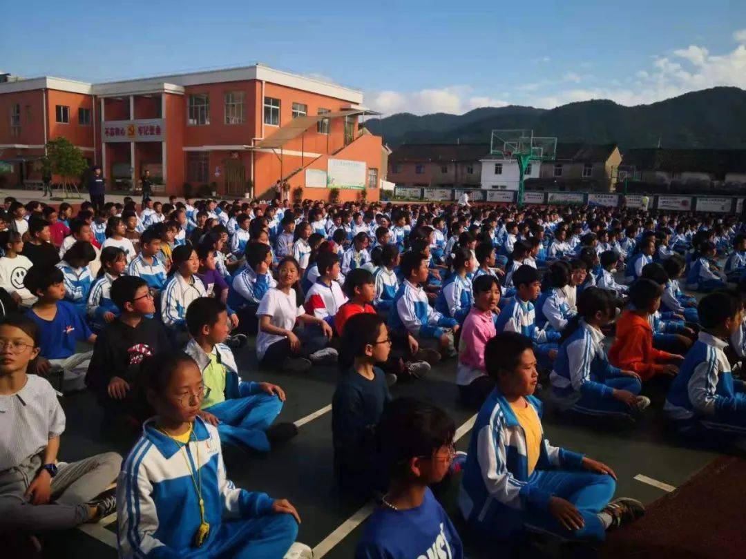 童心向党 学做小军人/三门县沙柳街道中心小学红色研学活动