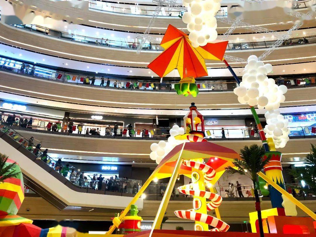"光环"开业两日人气火爆_购物