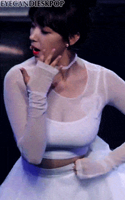 程潇终于肯放开了?上围惊现