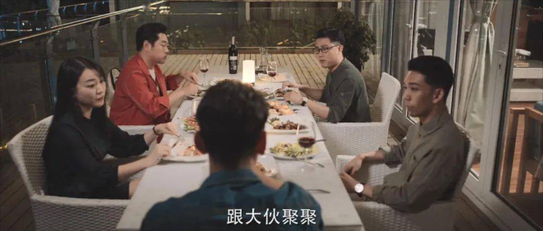 《城市的边缘》影评:下架5年的国产第一神剧,终于回来了