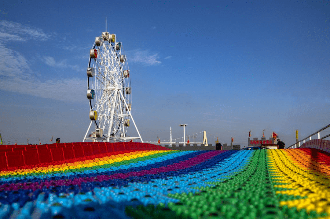 阜南七彩大地景区