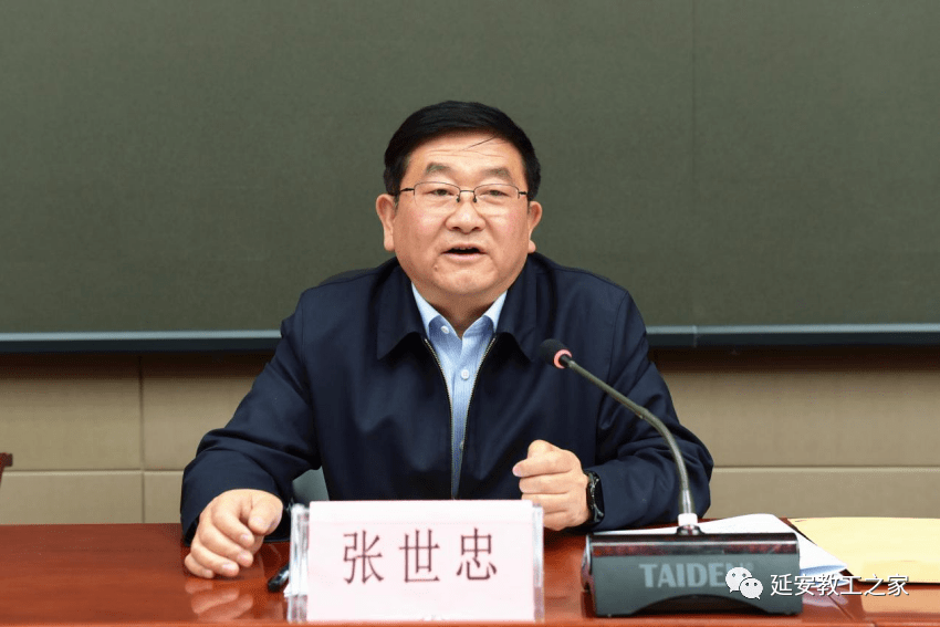 最后,市总工会党组成员,副主席张世忠同志作了重要讲话,提出6点要求:1