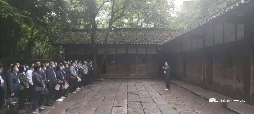 烽火不熄 精神永存_集中营