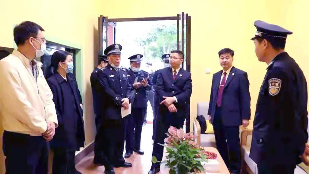 政法先锋杨文春铁肩担当办大案赤胆忠心铸检魂