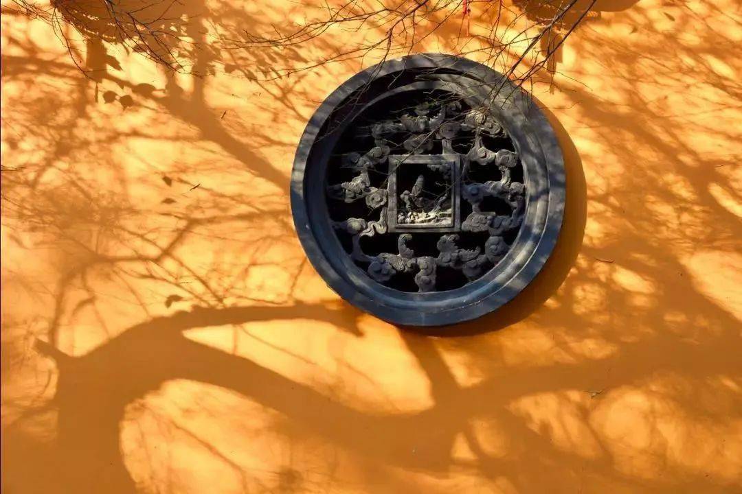 保持冷静,不怨恨,不生气.