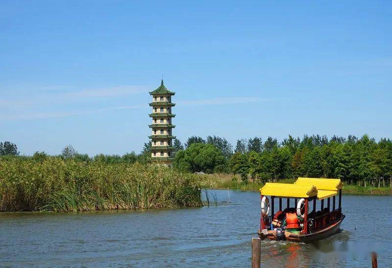 盐城大纵湖旅游景区以其优越的地理环境,独特的自然风光,丰富的旅游