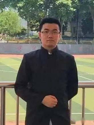妉山中心小学 ● 讲述人:梁家蓬 ● 讲述主题:《徐质夫烈士的故事》