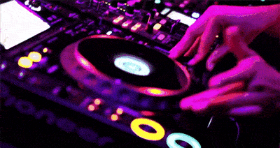 海鲜烧烤 让你在阆中现场体验神仙般的日子 伴着酷炫狂拽的舞台灯光