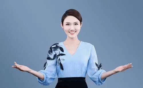 龙洋毕业于南京艺术学院.