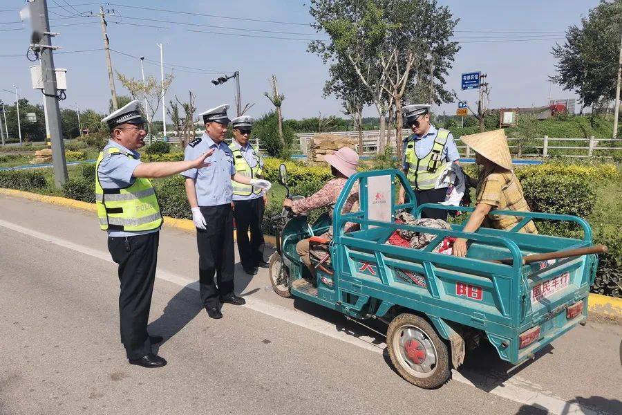 滕州—集中整治农村地区交通违法!_三轮车