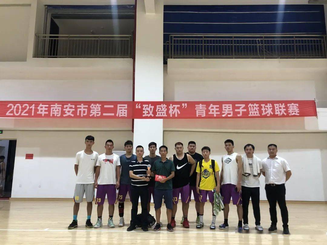 乐峰镇篮球队再创佳绩!