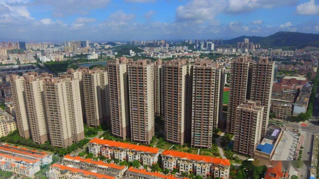 东泰花园项目地址:阳江市阳东一中对面▲银海嘉园项目地址:阳东大放