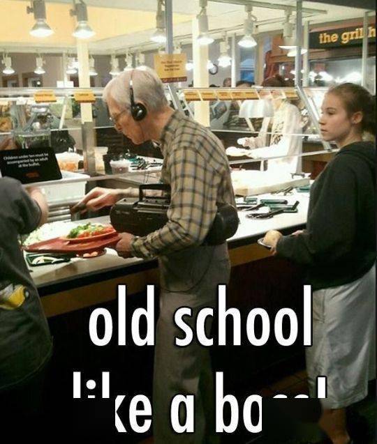 如果有人说"i"m old school",他们的意思是想按照传统来做事,而且他们