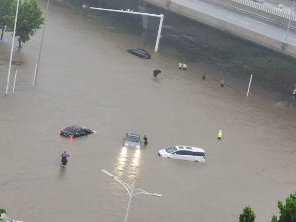 紧急通知!郑州大雨增加9处断行路段,18处道路积水严重